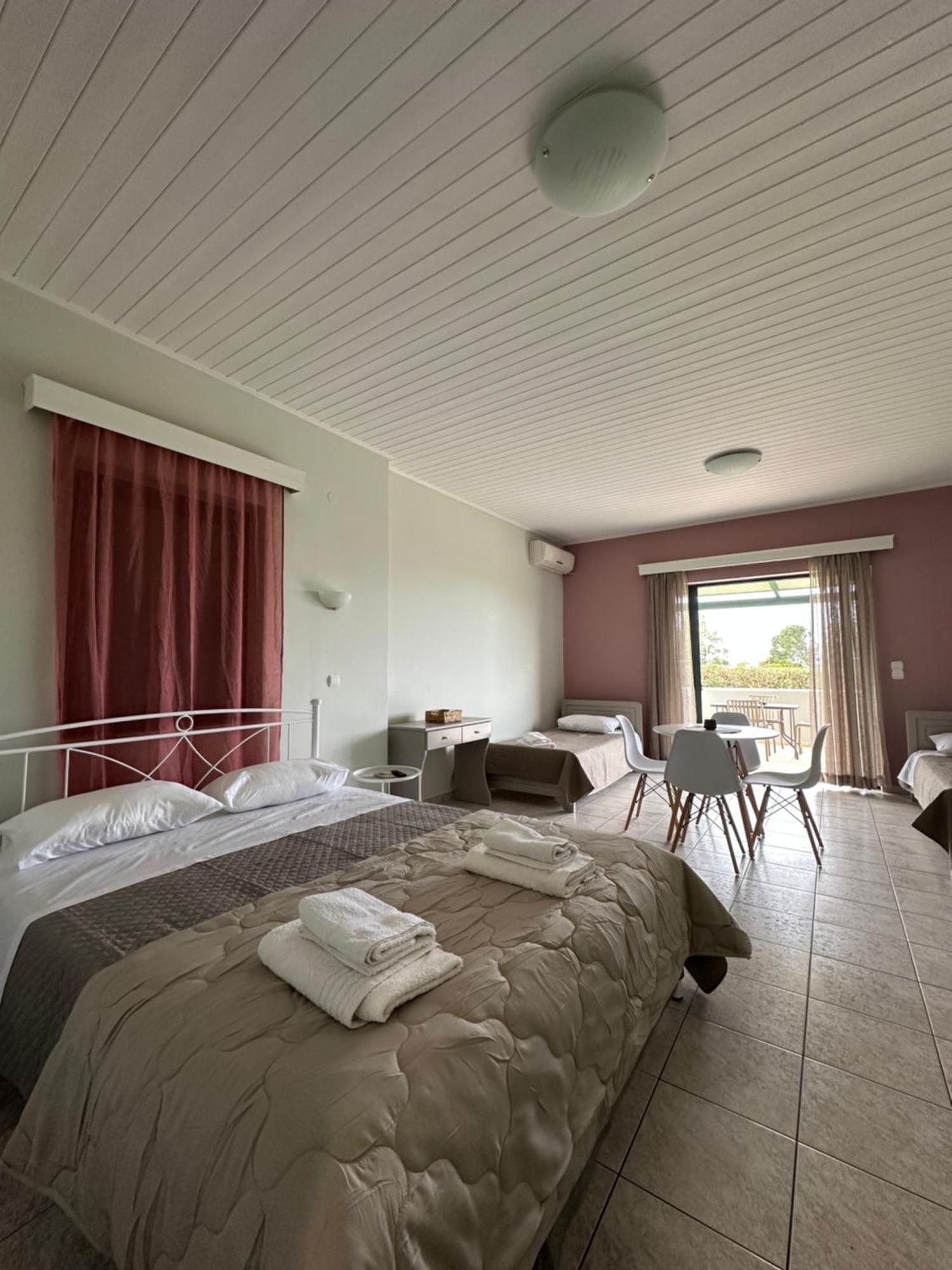 Kalo Nero Odysseas Rooms מראה חיצוני תמונה